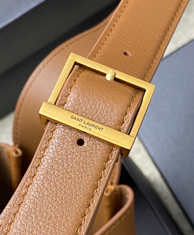 Saint Laurent Le 5 A 7 Supple Small In Grained Leather